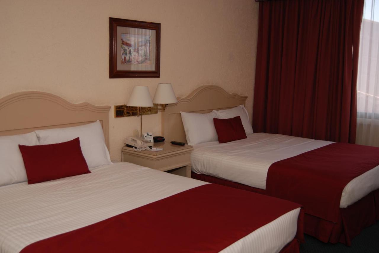 Hotel Quality Inn Аґуаскальєнтес Екстер'єр фото